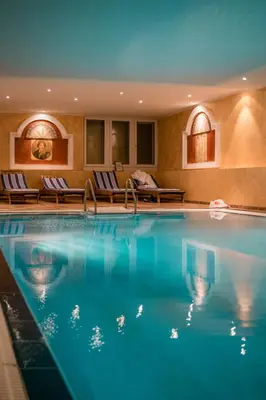 Der Swimmingpool an oder in der Nähe von Residence Bellevue