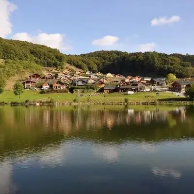 Eifel & See - Ferienhäuser am Waldsee Rieden/Eifel