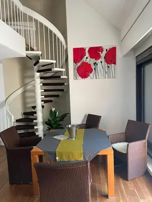 Ein Sitzbereich in der Unterkunft Luxusferienwohnung im Herzen der Altstadt von Koblenz