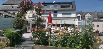 Ein Garten an der Unterkunft Silvia Hüls