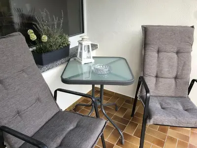 Ein Sitzbereich in der Unterkunft Auszeit am Eifelsteig