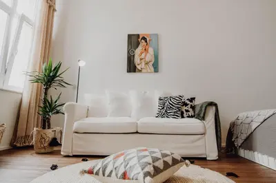 Ein Sitzbereich in der Unterkunft Sleek Studio minutes away from Deutsches Eck