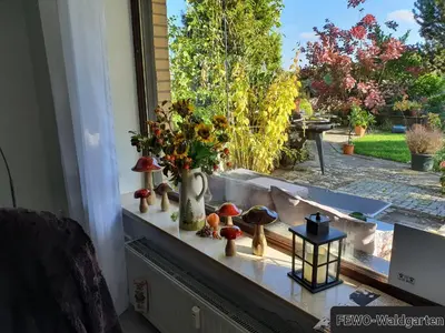 Ein Garten an der Unterkunft Ferienwohnung Waldgarten