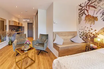 Ein Bett oder Betten in einem Zimmer der Unterkunft Luxus Apartments Mosel-Zeit NEU 2023