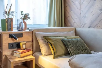 Ein Sitzbereich in der Unterkunft Feinheit Hotel & Restaurant, Tor zu Hunsrück und Mittelrhein! Mit Sauna Hot Tub und Gartensuite