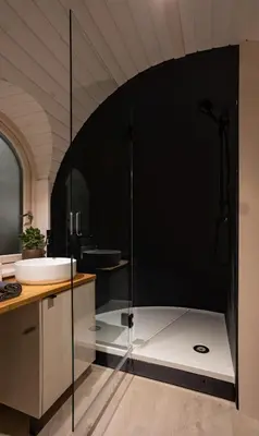 Ein Badezimmer in der Unterkunft Feinheit Hotel & Restaurant, Tor zu Hunsrück und Mittelrhein! Mit Sauna Hot Tub und Gartensuite