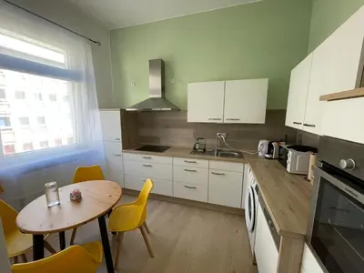 Küche/Küchenzeile in der Unterkunft Schönes Apartment Mitten in der Stadt III