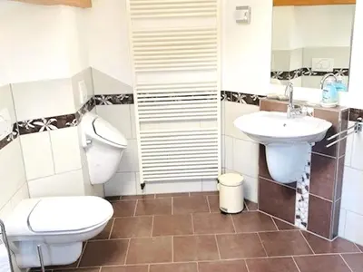 Ein Badezimmer in der Unterkunft Jünkerath Romantic Garden Stay