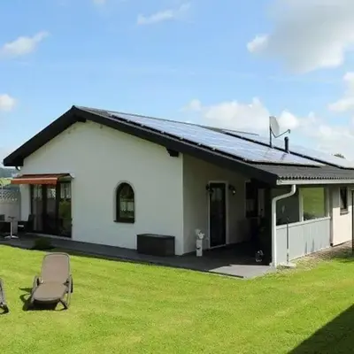 Holiday Home in Gönnersdorf near Badesee