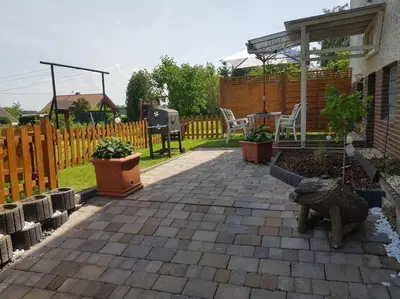 Ein Garten an der Unterkunft Ferienwohnung BeLa, Nähe Nürburgring