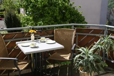 Ein Restaurant oder anderes Speiselokal in der Unterkunft Apartments Stiftshof