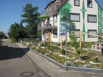 Ein Garten an der Unterkunft Diamanthaus deluxe 7 Koblenz