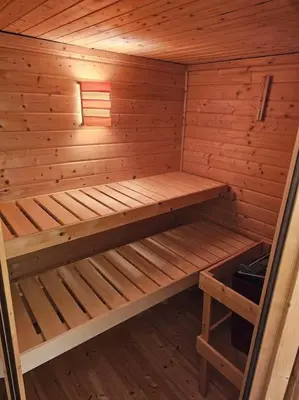 Ein Etagenbett oder Etagenbetten in einem Zimmer der Unterkunft Große PRIVATE SPA WELLNESS Ferienwohnung in KOBLENZ NÄHE ZUM RHEIN