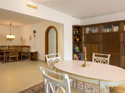 Ein Sitzbereich in der Unterkunft Apartment Terrassenwohnung am Kurpark by Interhome