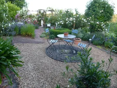 Ein Garten an der Unterkunft Ferienwohnung Prümtalblick
