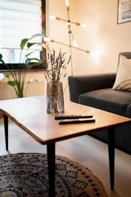 Ein Sitzbereich in der Unterkunft BG Living & Hosting - Mosel-Fachwerkhaus nahe Calmont Klettersteig - 2 Schlafzimmer, Parkplatz, WLAN & Netflix, 5 Personen