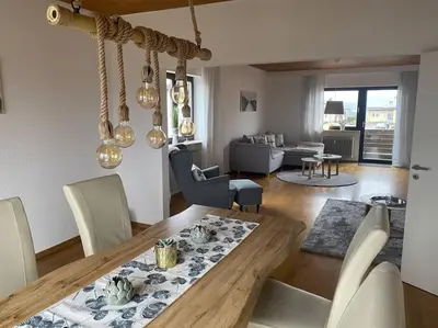 Ein Sitzbereich in der Unterkunft Ferienwohnung Seebrise Bostalsee