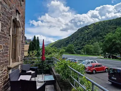 Ein allgemeiner Bergblick oder ein Berglick von der Ferienwohnung aus