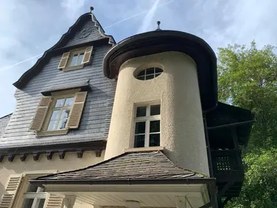 Das Gebäude in dem sich die Ferienwohnung befindet