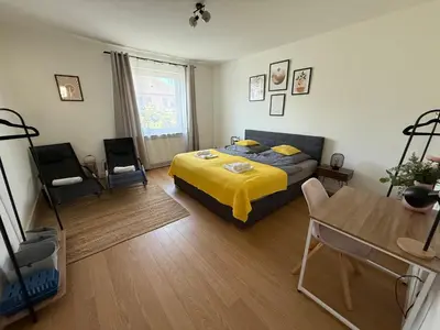 Ein Bett oder Betten in einem Zimmer der Unterkunft Immo-Vision Komfort & Entspannung Koblenz-Hauptbahnhof-Zentral