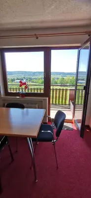 Ein Balkon oder eine Terrasse in der Unterkunft Apartment mit Balkon