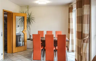 Ein Sitzbereich in der Unterkunft Nice Home In Bad Ems With Kitchen