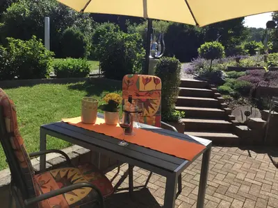 Ein Garten an der Unterkunft Ferienwohnung Osterquelle